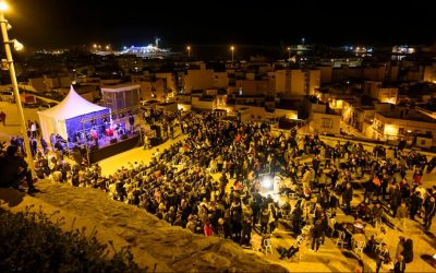 El potaje gitano y el flamenco reúnen a 3.000 almerienses
